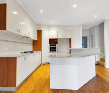 Prime waterfront location - Photo 1