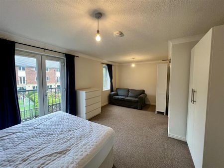 5 bedroom terraced house to rent - Photo 3