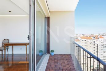 Apartamento T5 em Lisboa