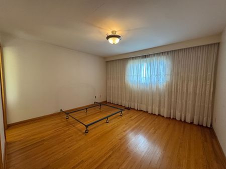 For Lease - 160 Jules Avenue, Vaughan, Ontario - Photo 3