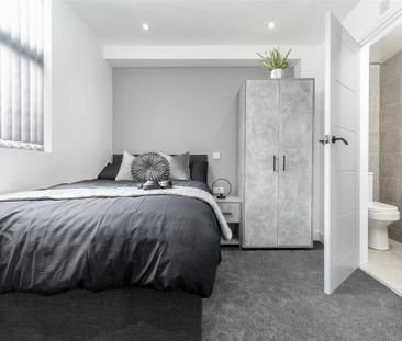 5 bedroom terraced house to rent - Photo 3