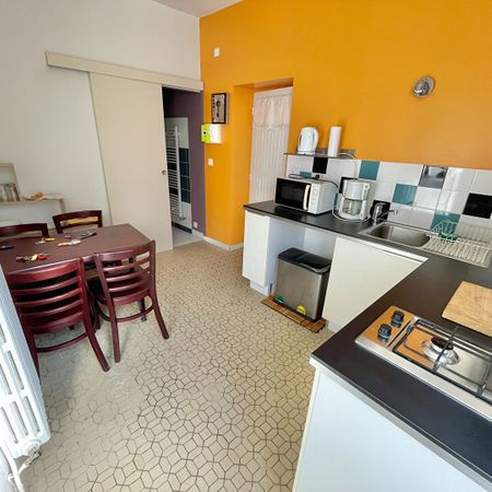 A LOUER - NANTES ST DONATIEN - Grand appartement 1 pièce MEUBLÉ de 24.89 m² - Photo 4