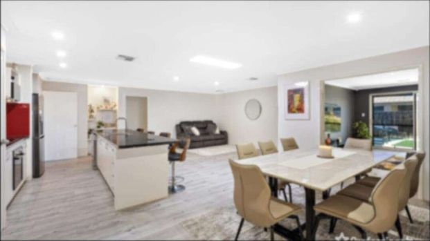 Ellenbrook - Photo 1