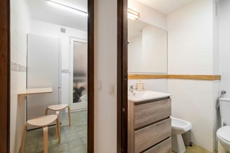 Carrer de Vilamur, Barcelona, Catalonia 08014 - Photo 5