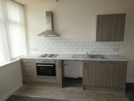 Station Road Flat B - Photo 3