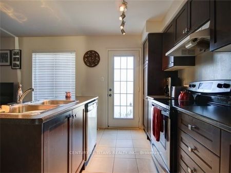 For Lease - 17 Headon Avenue, Ajax, Ontario - Photo 4