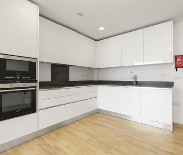 3 bedroom apartment to rent - Photo 4