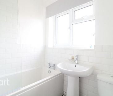 2 bedroom flat to rent - Photo 6