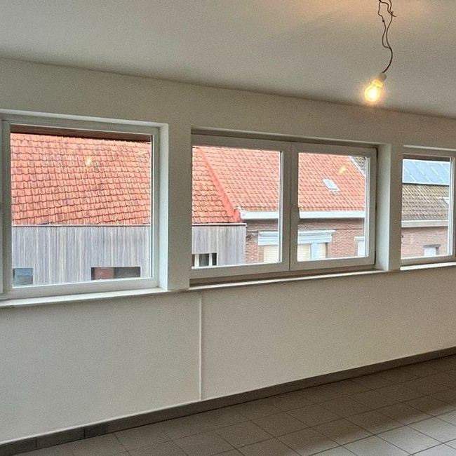 Appartement te huur in Gullegem voor € 660 met 1 slaapkamer - Photo 1