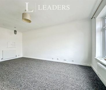 2 bedroom maisonette to rent Battery Close, Gosport, Hampshire, PO12 - Photo 1