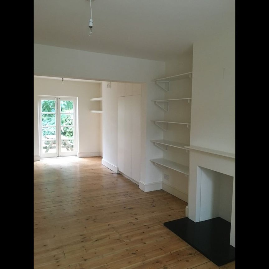 3 Bed Semi-Detached House, Thornlaw Road, SE27 - Photo 1