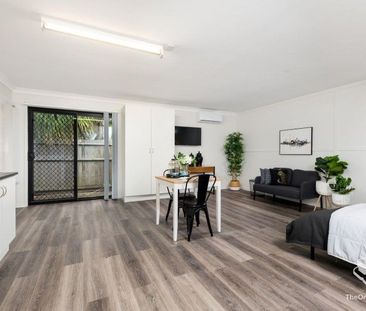 Furnished Studio with Bills incl + WiFi - Photo 1