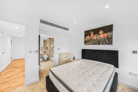 Landmark East Tower, Marsh Wall E14 - Photo 4