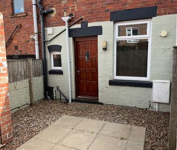 2 Bed Terraced House, Springfield Mount, LS18 - Photo 6