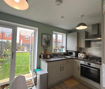 2 bedroom end of terrace house to rent - Photo 6