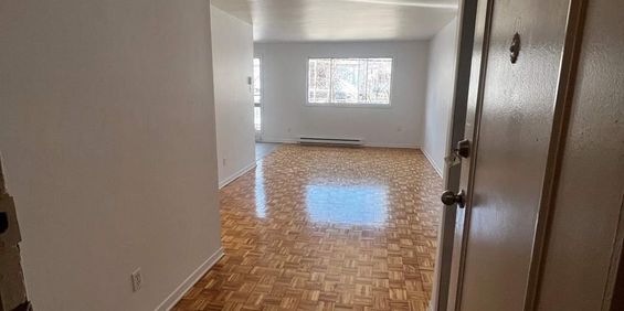 2 CH - 1 SDB - Saint-Eustache - $1,300 /mo - Photo 3