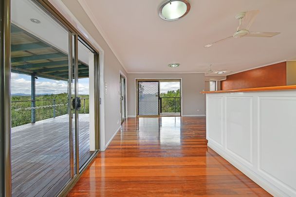 PRIME LOCATION WITH LOVELY VIEWS! - Photo 1