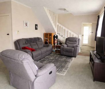 Family home in Lincoln! - Photo 1