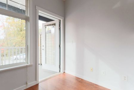 50-16588 Fraser Highway, Surrey - Photo 3