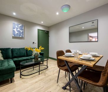 OX Living is proud to present this high-quality 8-bedroom co-living... - Photo 1