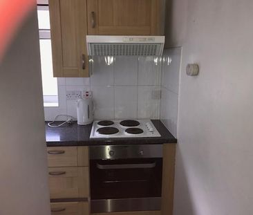 1 bedroom flat to rent - Photo 6