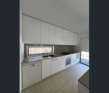 BEAUTIFUL TOWNHOUSE IN CALAMVALE! - Photo 6