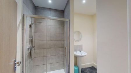 2 bedroom flat to rent - Photo 5
