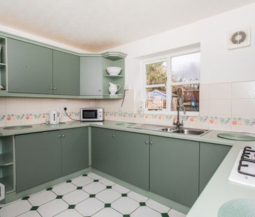 Inglewood Close - Photo 3