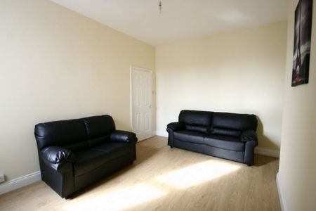 3 Bed - Trewhitt Road, Heaton, Ne6 - Photo 2