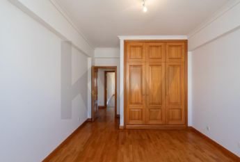 Apartamento T4 em Lisboa