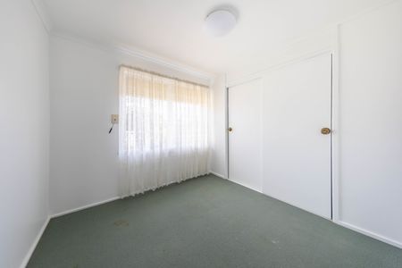 5 Wattle Pl, Melton South VIC 3338 - Photo 5