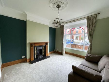 3 bedroom semi-detached house to rent - Photo 2