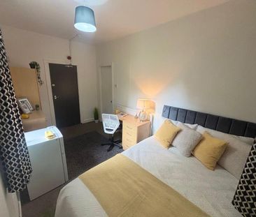 1 bedroom in a house share to rent - Photo 6