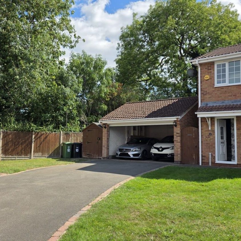 3 Bedroom - Photo 1
