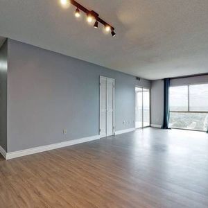 North York _ Yonge/Finch prime location Spacious 2 + den for Rent - Photo 2