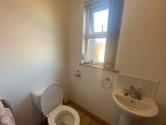 Lois Avenue, Nottingham - Photo 1