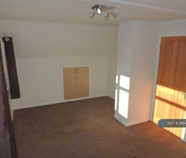 3 bedroom detached house to rent - Photo 2