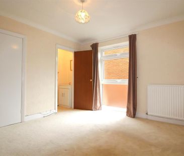 Riverine, Maidenhead, Grosvenor Drive - Photo 5