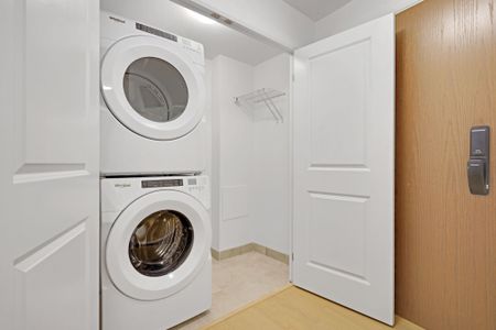 For Lease - 3240 William Coltson Avenue Unit# 1804, Oakville, Ontario - Photo 4