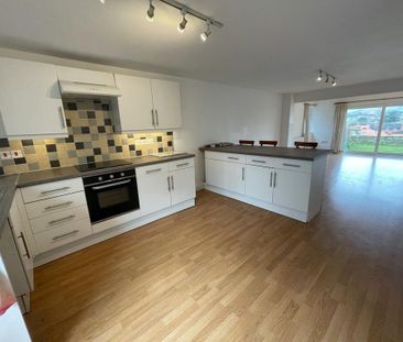 3 bedroom detached house to rent - Photo 6