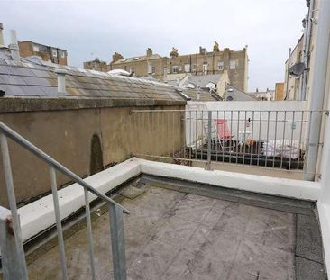 St Georges Road, Brighton, BN2 - Photo 1