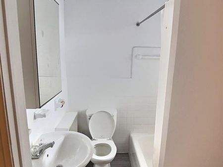 1820 Boul. Rosemont - Photo 2