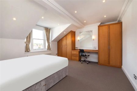 5 bedroom house in Hampstead - Photo 4