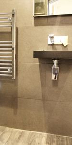 property to rent Hewlett Road, Cheltenham, Gloucestershire, GL52 - Photo 4