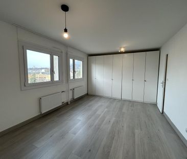Location Appartement 4 pièces 93m² CHAMBERY 73000 - Photo 4