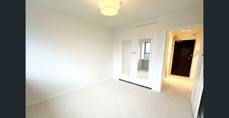 Double Bay Views & Conveniently Located - Photo 2