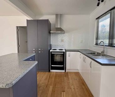 Get In Quick! - Photo 4