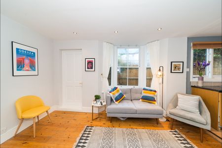 2 Bed Flat, Brixton Hill, SW2 - Photo 2