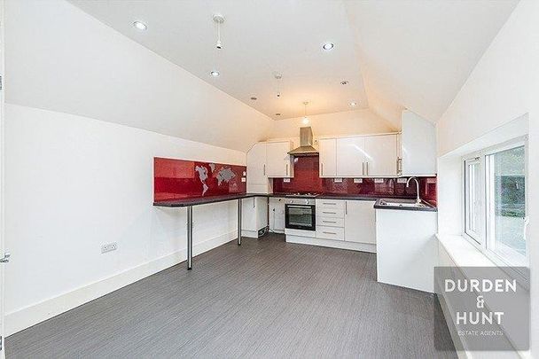 Chigwell Road, Woodford Green - Photo 1