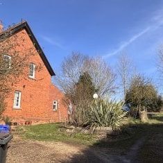 Bank Cottage, Coton - Photo 1